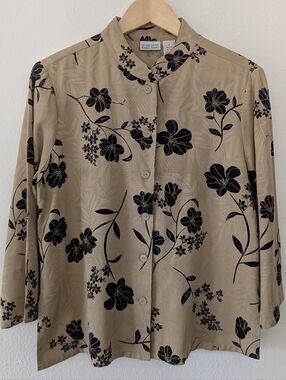 Nomadic Traders Beige Silk Button-Front Top with Black Floral Print